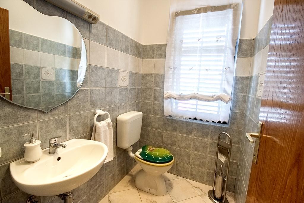 Apartman Orbanići Exterior foto